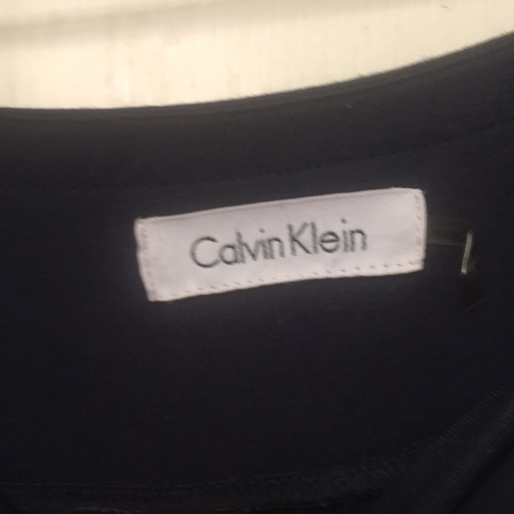 Calvin Klein - Picture 2 of 2